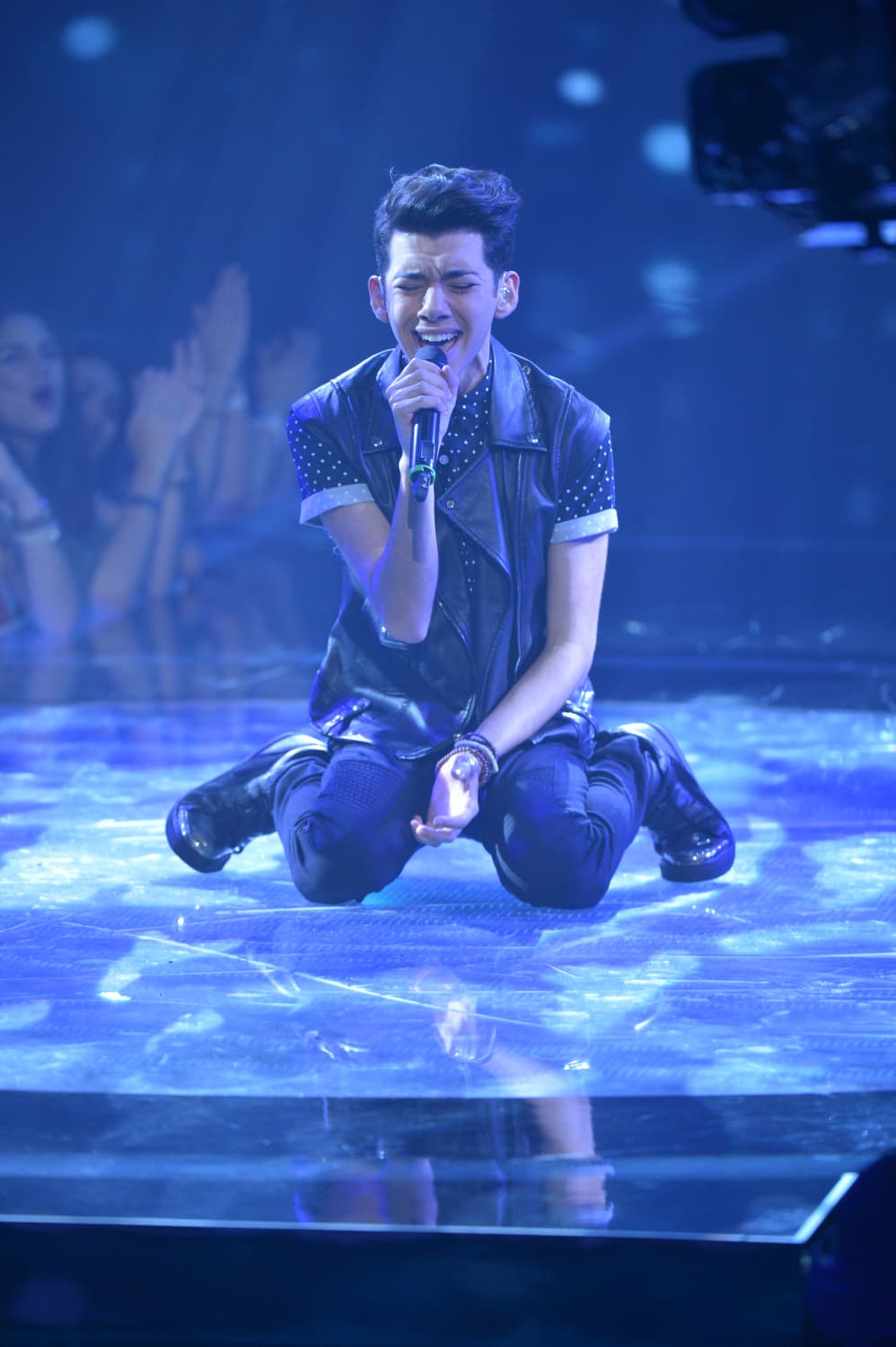 Una noche llena de emociones y muchos nervios. Los doce chicos dieron lo mejor de sí en esta primera gala en directo. Dinos cuál es tu favorito.