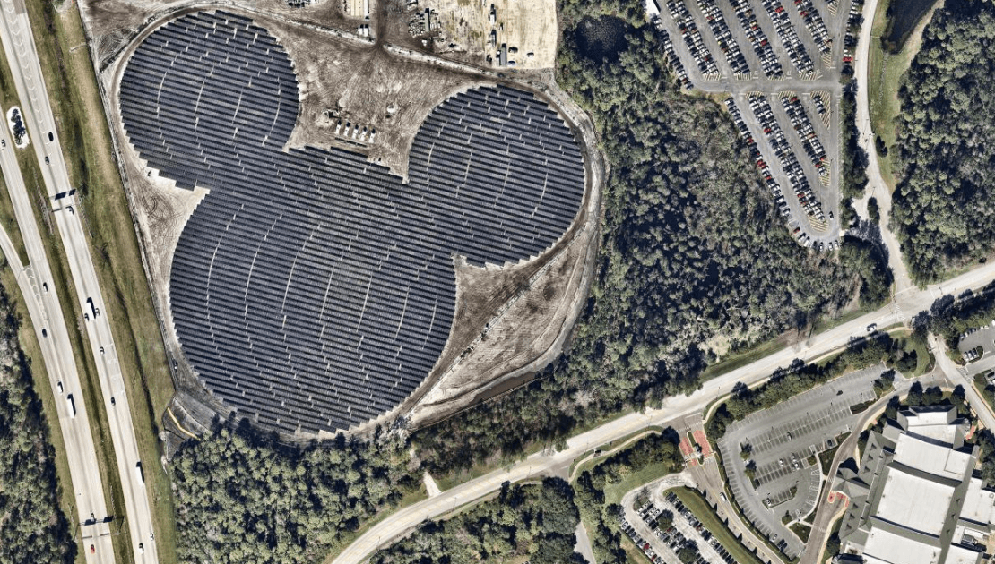 Disney inaugura su centro de energía solar en forma de Mickey