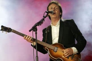 Paul McCartney fue hospitalizado en Japón