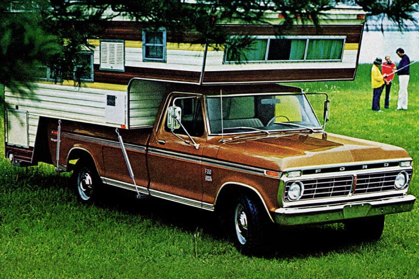 <b>5) Los modelos especiales “Super Camper” fueron muy populares</b>
<br>Durante la década de los 70’s, Ford creó una gran variedad de versiones especiales de la F-Series. Entre 1973 y 1979, Ford fabricó la versión del F-350 diseñada para acampar.