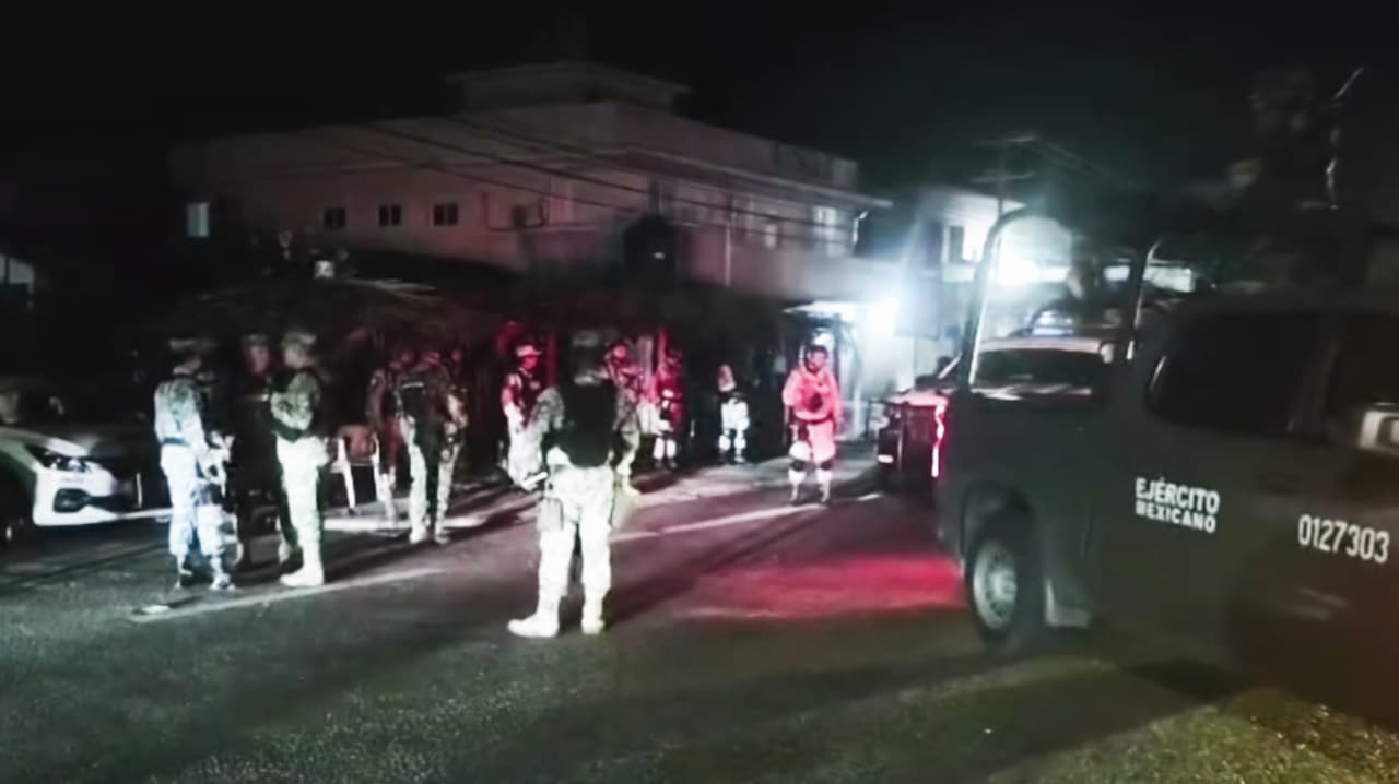 Mueren cuatro personas en tiroteo en un restaurante de Acapulco, en México; buscan a los responsables