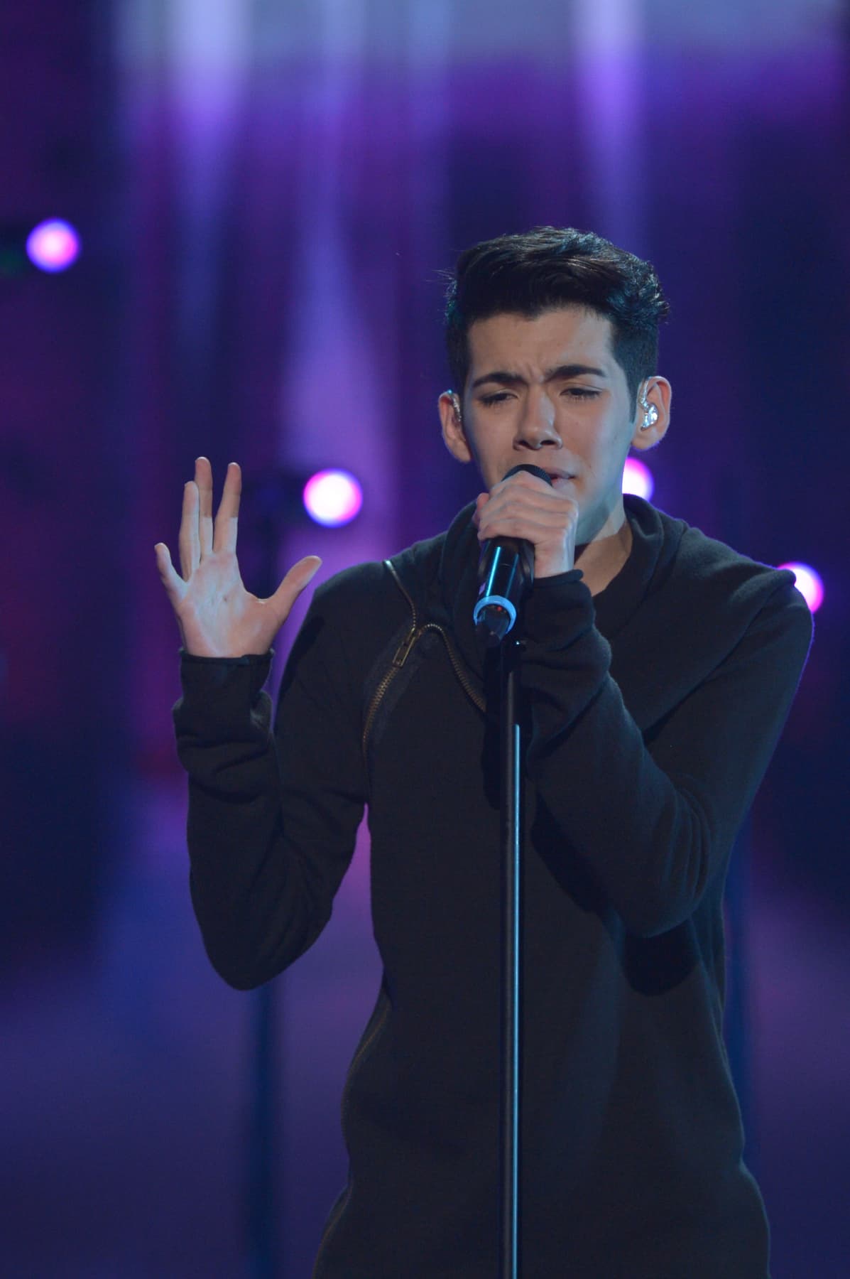 Yoandri casi hizo llorar a Alejandro Sanz en las audiciones de Miami Beach. Incluso, fue el español quien le dijo que continuaría en la competencia luego de los acústicos. ¿Volverá a sacarle lágrimas a Sanz?