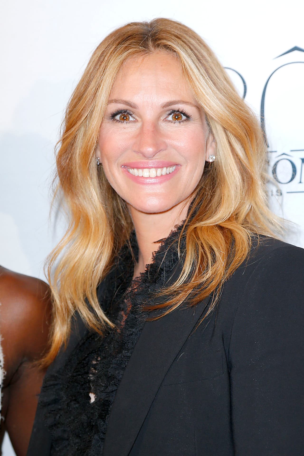 Mira más fotos de las famosas en el 80 aniversario de Lancome.