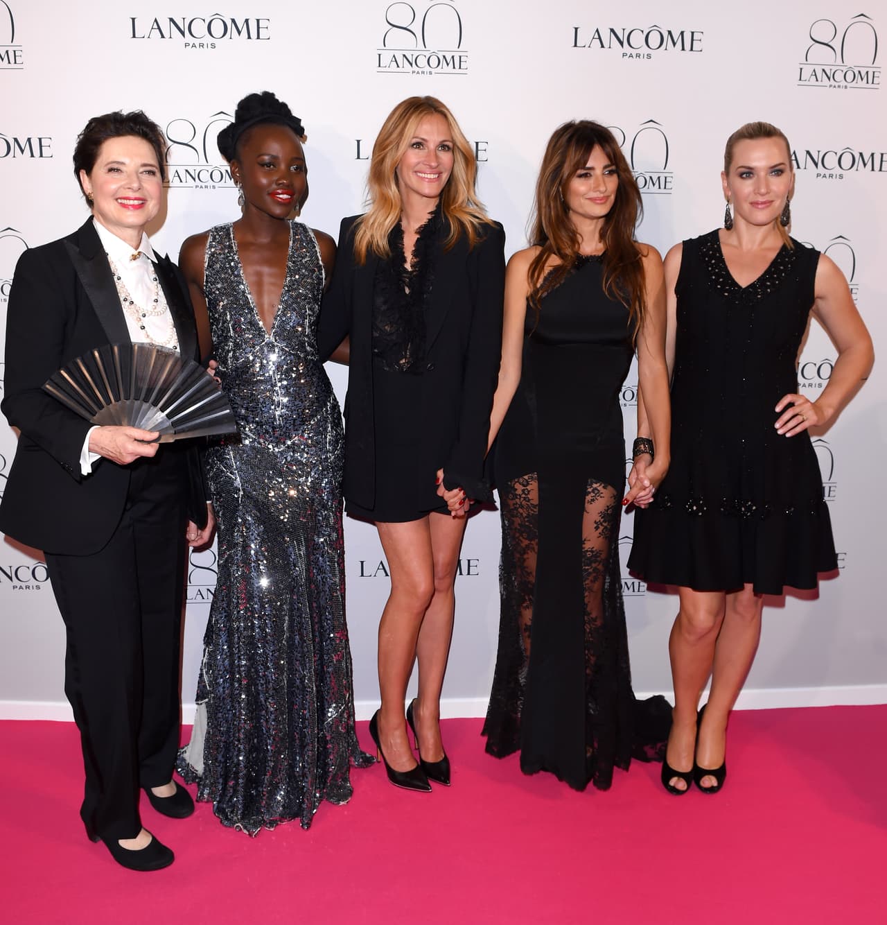 Sabe que su padre siempre vivirá con ella.