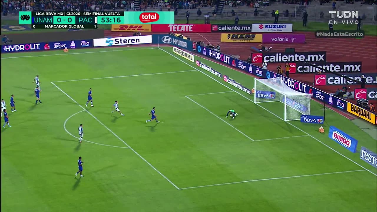 ¡TIRO ATAJADO! disparo por Oussama Idrissi.