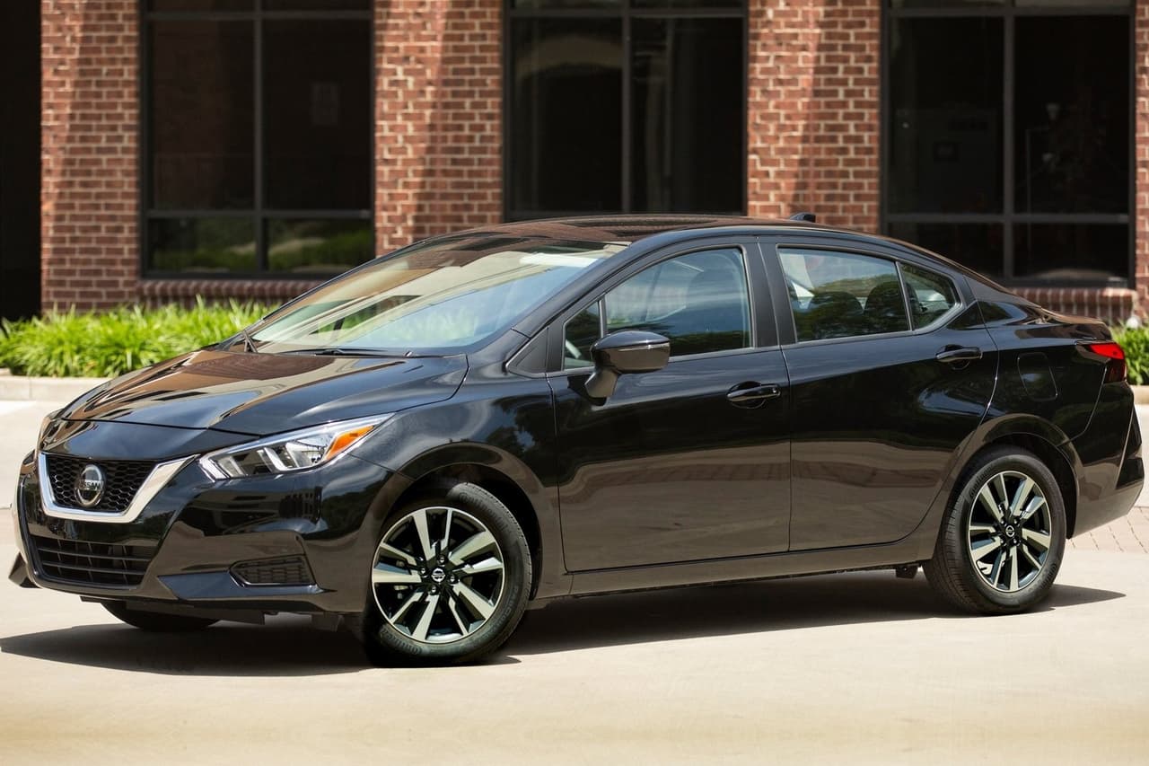 <b>Posición: </b>18
<br>
<br>
<b>Modelo:</b> Nissan Versa
<br>
<br>
<b>% de inventario del 2020: </b>38.7%