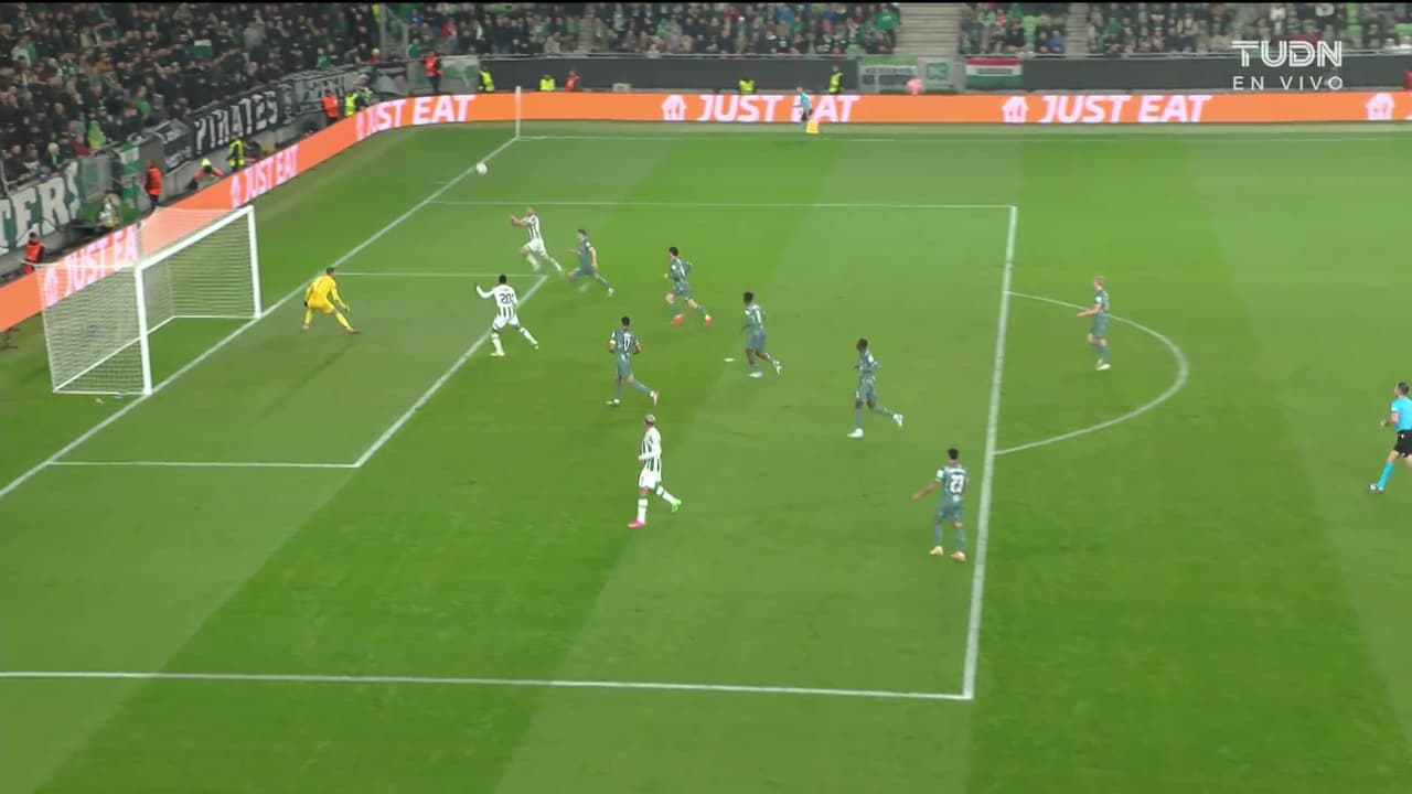 ¡Gol anulado por milímetros! el VAR anula el gol del cuadro húngaro