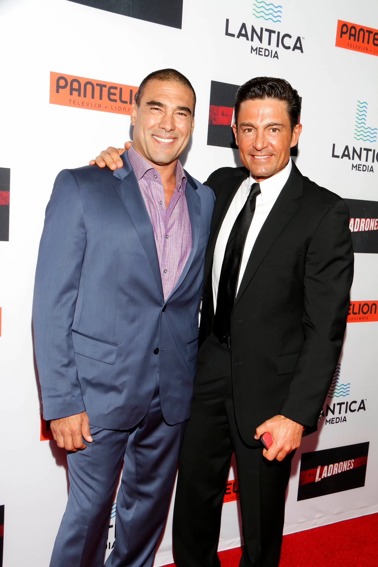 Este año, Colunga se lanza a la pantalla grande junto con Eduardo Yáñez en la película “Ladrones”.