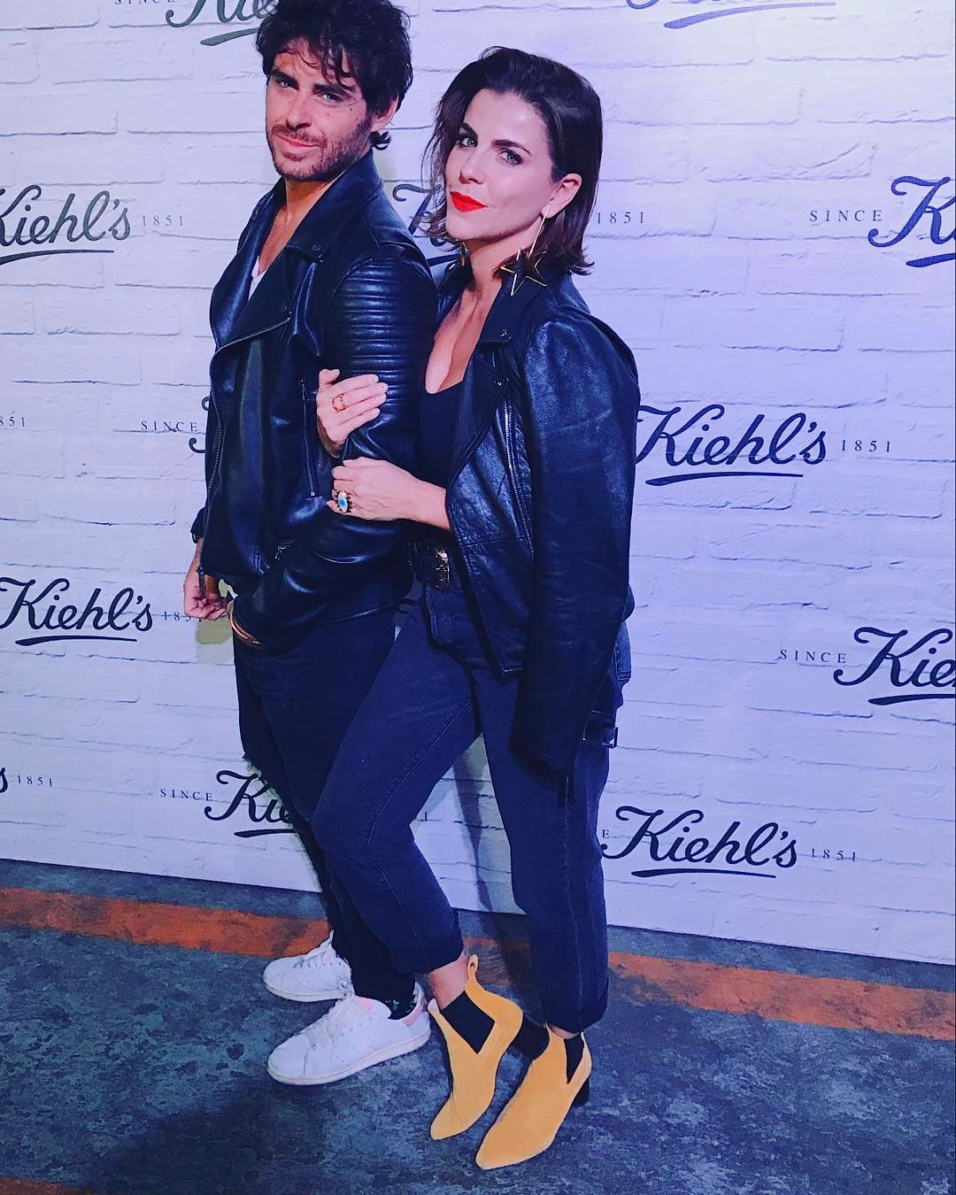 Los actores van juntos a todas partes, desde una alfombra roja, hasta una cena casual con amigos, siendo casi inseparables.