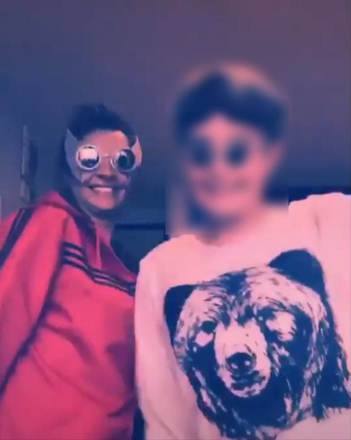 "Nunca expreso por redes el amor que nos tenemos, pero 
<b>hoy te vi y sentí que habías crecido tanto que <a href="https://www.univision.com/famosos/cecilia-galliano-confiesa-a-cual-expareja-se-llevaria-a-cenar-por-ser-el-mas-divertido-y-no-es-sebastian-rulli-fotos">ya se me va mi bebé</a></b> y me dio mucha emoción".
<br>