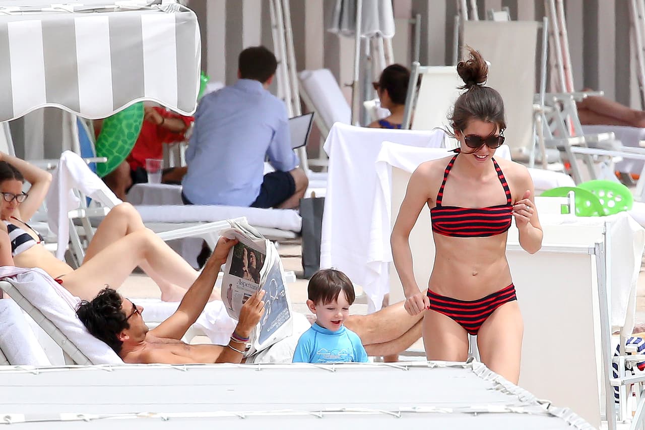 La princesa lucía más emocionada que su pequeñín.