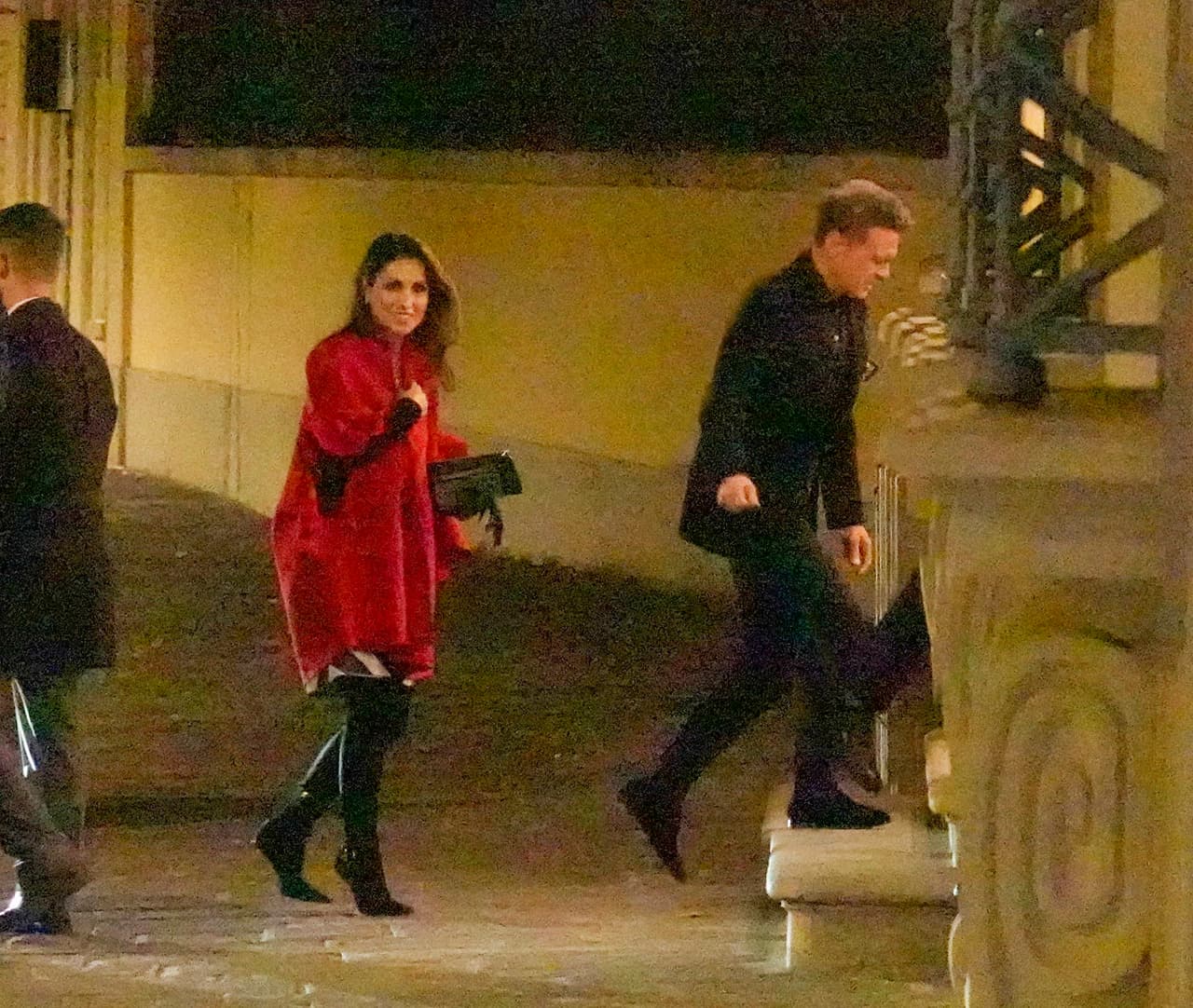 Luis Miguel y Paloma Cuevas llegando al Four Seassons, en Florencia, Italia.