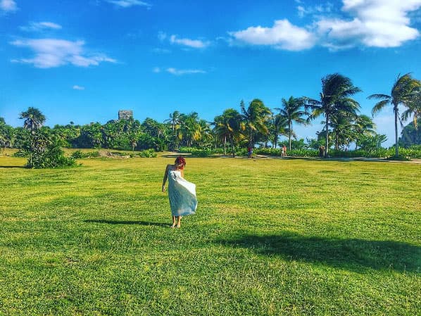 Según la revista 
<a href="http://www.tvnotas.com.mx/">TVNotas</a>, la pareja no quiso hacer pública su relación hasta que pasaran algunos meses para evitar las críticas.