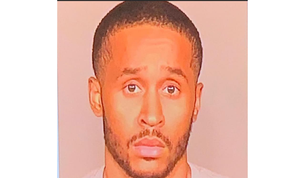 Arrestan a sospechoso que buscaba secuestrar estudiantes en Fresno