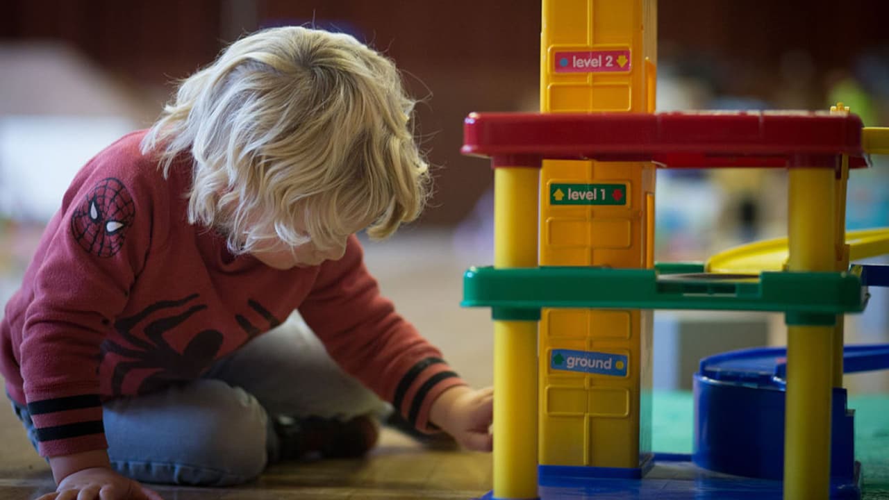 Fraude con guarderías falsas sacude a Minnesota: gobierno suspende fondos para cuidado infantil