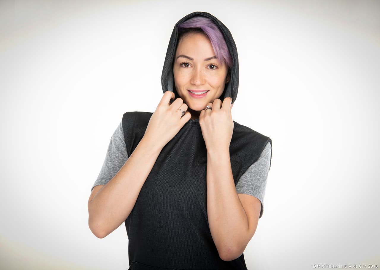 Laura Vignatti es Daniela Córcega, la más joven de la familia Córcega Gómez. Es una mujer que se arregla poco, no da prioridad a su aspecto físico. Aunque pensaba que nunca se enamoraría, encuentra el amor con Gabriel.