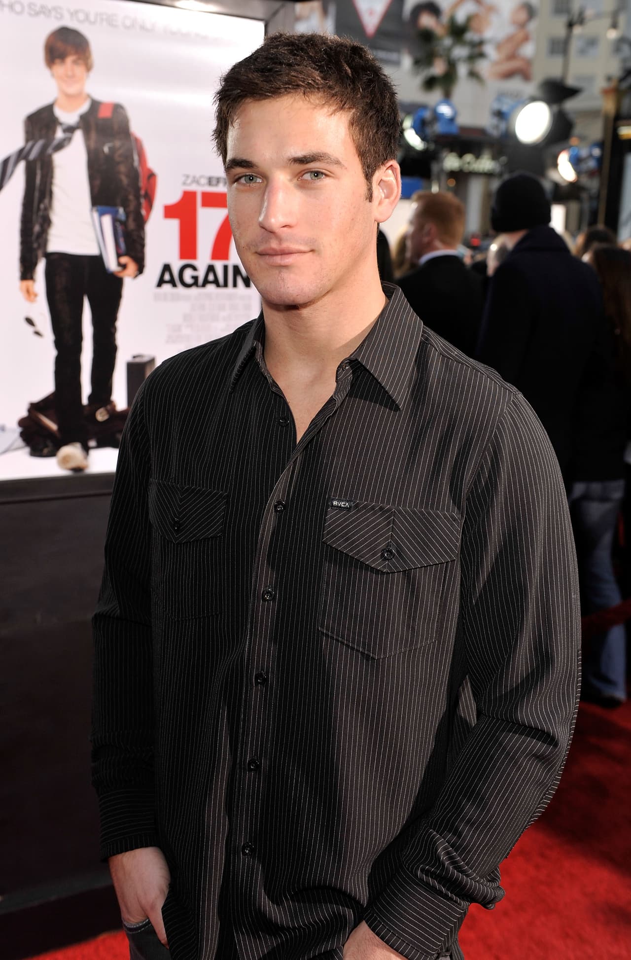 <b>Clay Adler</b>: estrella del MTV se suicidó delante de sus amigos, al dispararse con un arma, cuando todos entrenaban tiro al blanco en un campo. Tenía 27 años. 
<br>