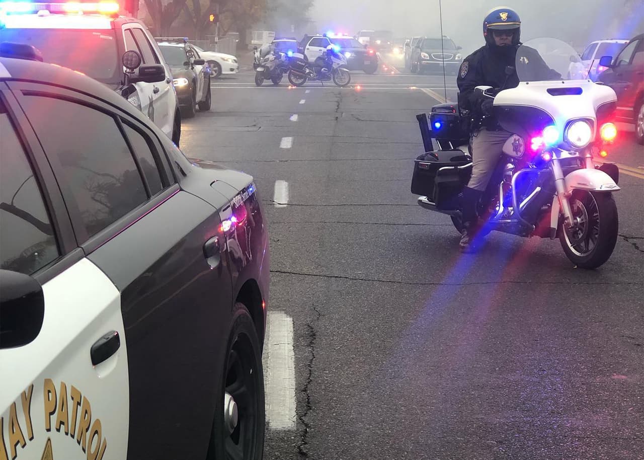 Un conductor presuntamente drogado muere tras impactar con un auto estacionado