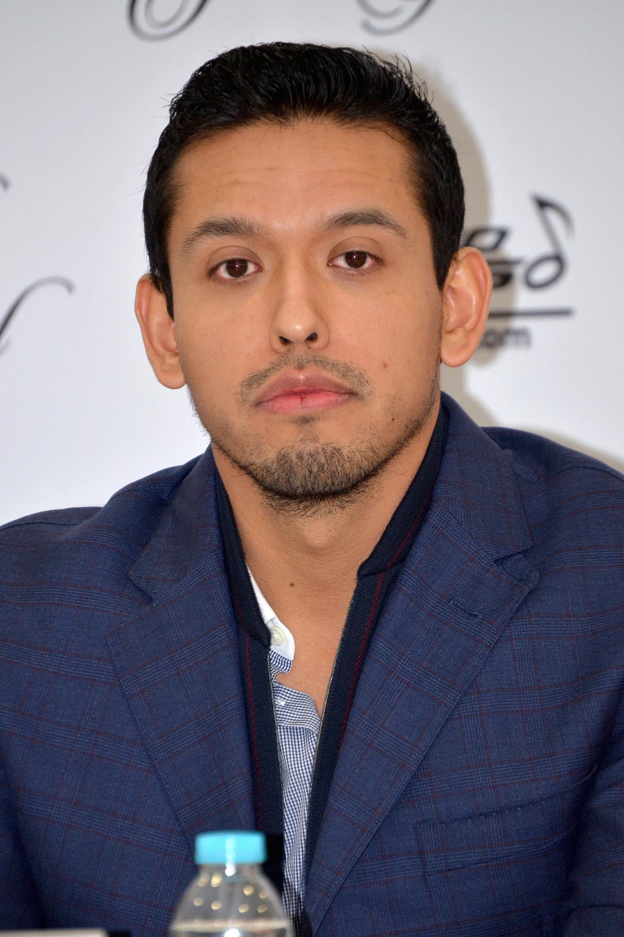 <b>Iván Aguilera</b> quedó como único heredero de la fortuna de ‘El Divo de Juárez’, con la responsabilidad de repartir sus bienes entre sus hermanos Jean, Hans y Joan.