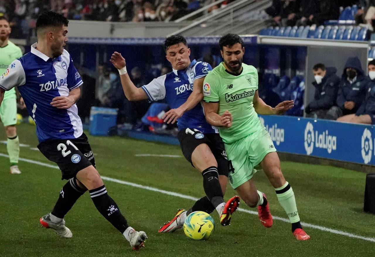 Alavés y Athletic no se hacen daño y reparten puntos durante la Jornada 20 en La Liga, lo que pone a los albiazules cerca del descenso.