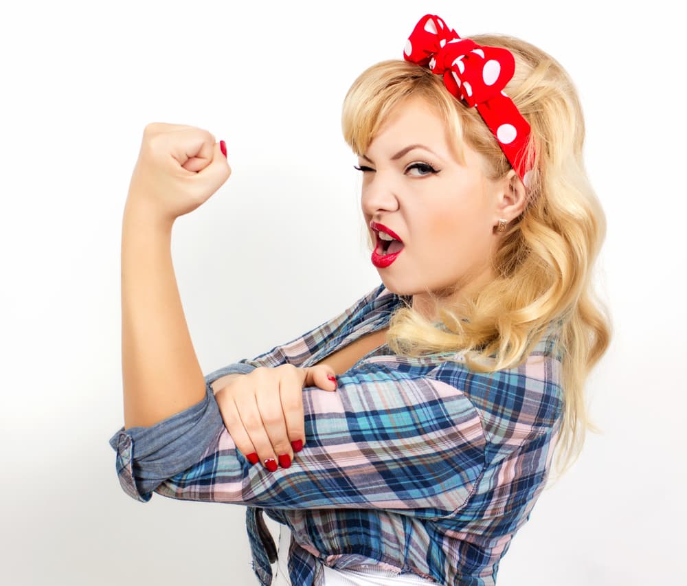 predicciones horoscopos escorpionCon la Luna en Escorpio, tendemos a reaccionar con intensidad y lo que podríamos llamar "pasión controlada". Durante este tránsito lunar nuestros sentimientos son profundos, pero se guardan como si de un tesoro secreto de incalculable valor se tratara.