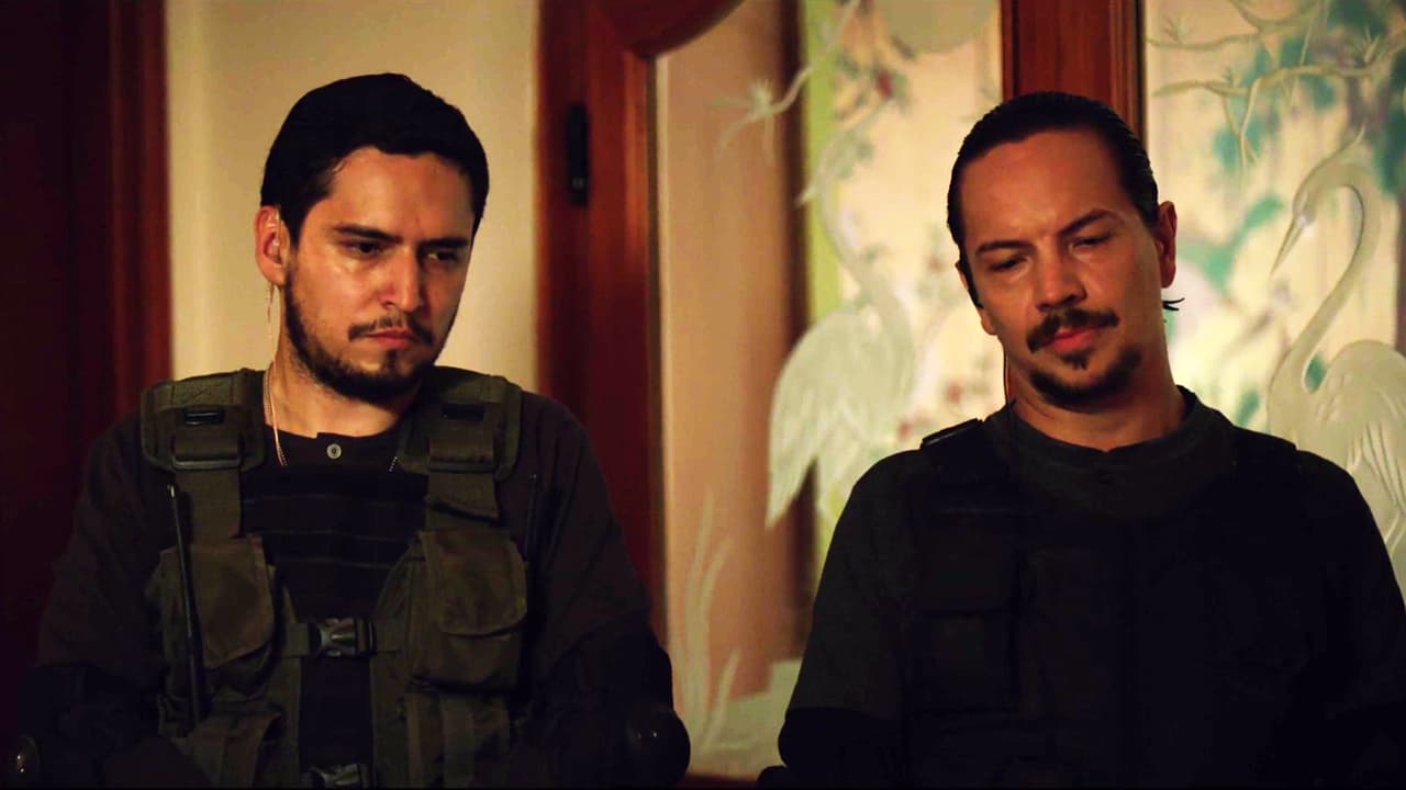 Guzmán Loera heard of another attack against his men and ordered ‘Los Gafes’ to stay by his side. He had to take care of himself now that he knew ‘El Cano’, Arturo and ‘Chente’ wanted his death more than anything.