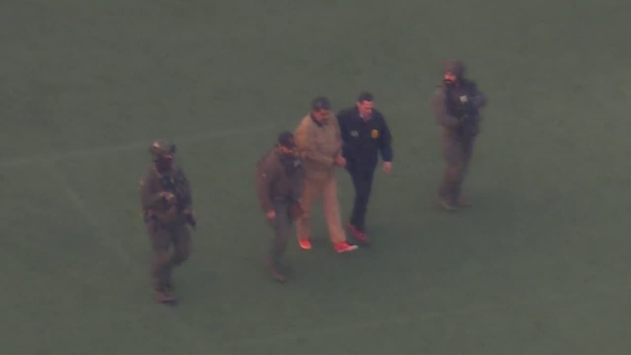 Al aterrizar en Manhattan, vehículos blindados aguardaban para completar el traslado final 
<b>hasta la corte federal, ubicada en el Distrito Sur de Nueva York, </b>donde ya se encontraba desplegado un fuerte operativo policial en los alrededores del edificio judicial.