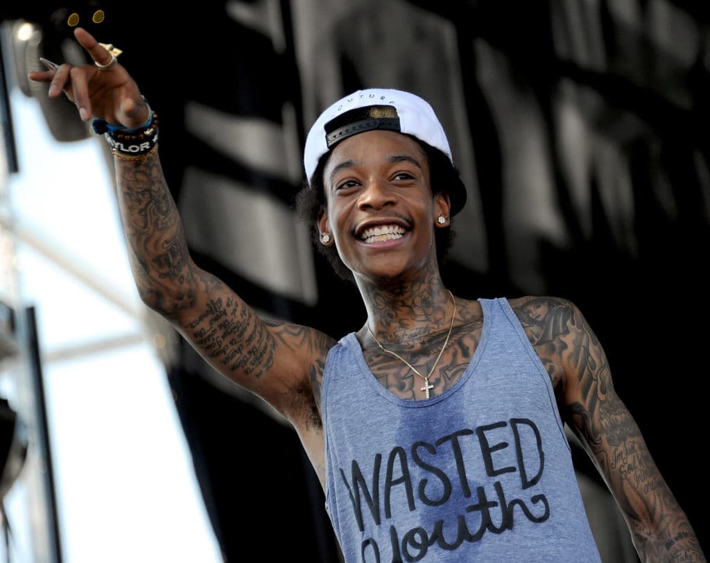 En la tercera casilla está 
<b>Wiz Khalifa</b> con ‘
<b><a href="https://www.youtube.com/watch?v=RgKAFK5djSk" target="_blank">See you again</a></b>’ con la colaboración de Charlie Puth. La canción fue lanzada el 6 de abril del 2015 y tiene más de 4.5 billones de vistas. Además, se trata del soundtrack de la película ‘Fast and Furious 7’.