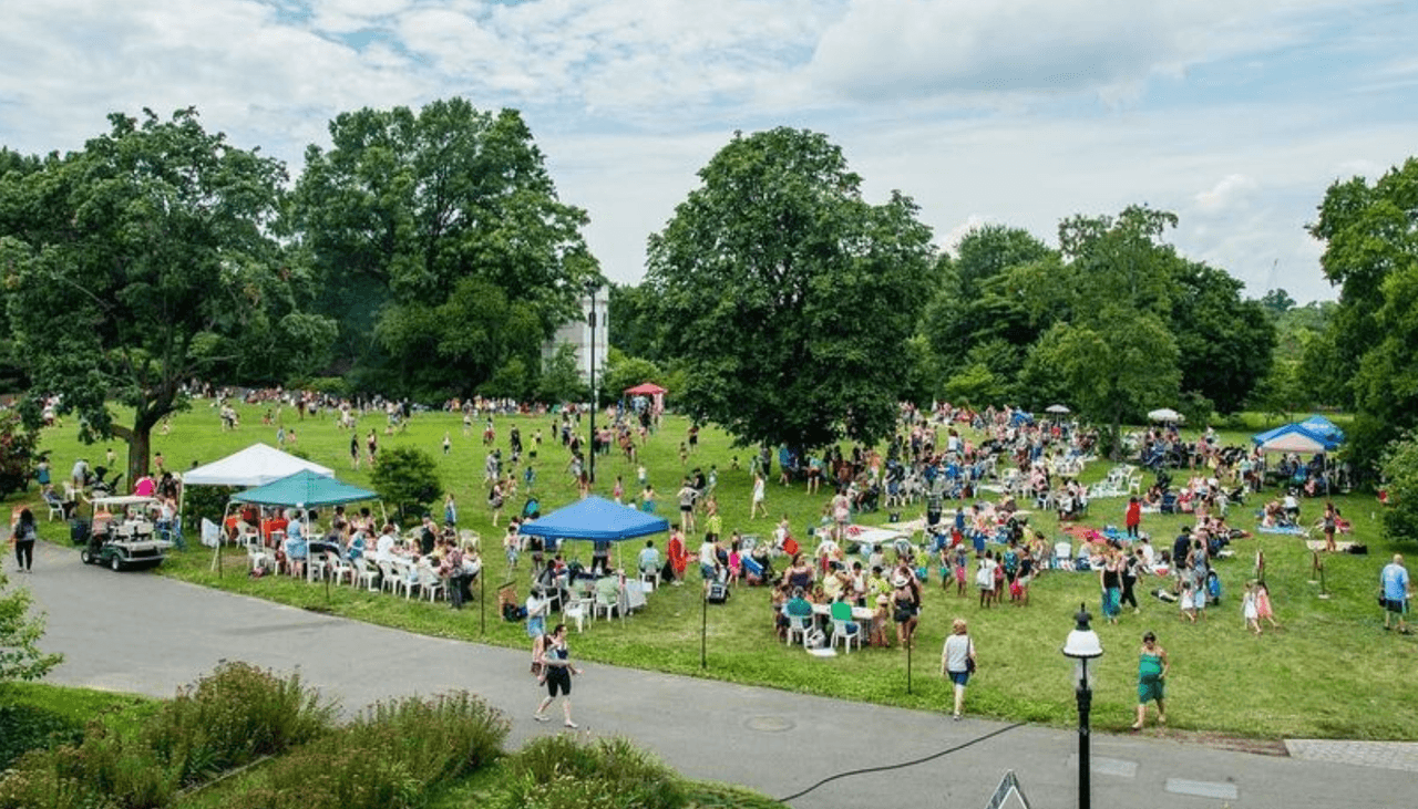 Cada jueves a partir del 6 de julio se proyectarán películas gratis en el Brooklyn Bridge Park como parte del programa de actividades para el verano de la Ciudad de Nueva York.
<br>
<b><a href="https://www.univision.com/local/nueva-york-wxtv/nueva-york-jueves-pelicula-gratis-durante-julio-agosto-brooklyn-bridge-park" target="_blank">Revisa aquí la cartelera.</a></b>