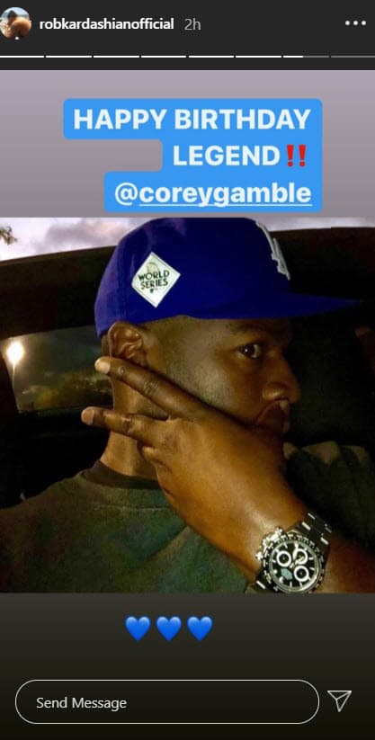 <b>Rob Kardashian</b> también se unió a la celebración del novio de su madre.
<br>