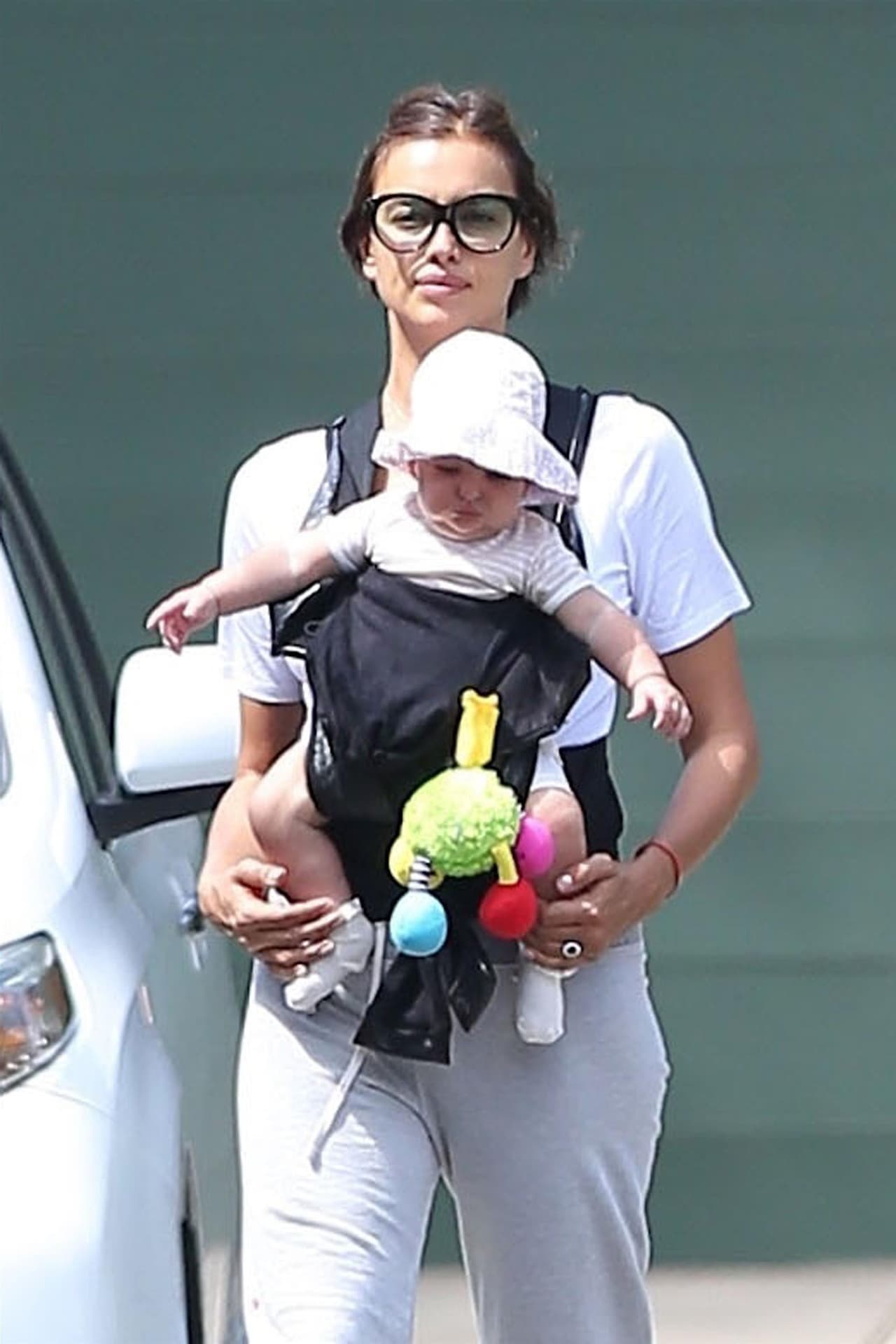 Irina Shayk y Bradley Cooper le dieron la bienvenida a su hija Lea De Seine, quien nació a finales de marzo de 2017.