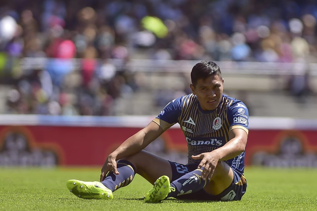 Pumas golea y vence a San Luis 4-0. Con doblete de Carlos Gonzalez, gol de Fabio Álvarez y Juan Ignacio Dinenno, los universitarios se colocan como segundos de la tabla en la Liga MX.