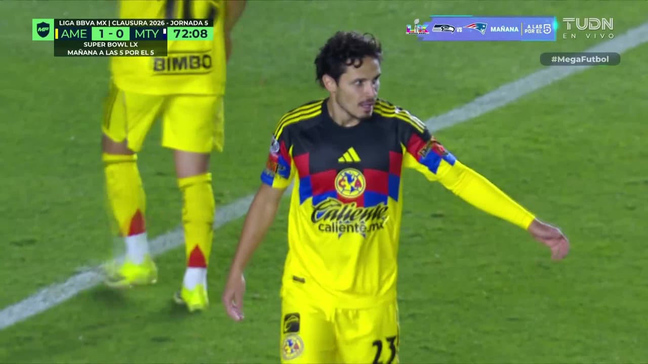 ¡Casi se estrena con gol! El 'Mochis' le quitó el gol a Raphael Veiga