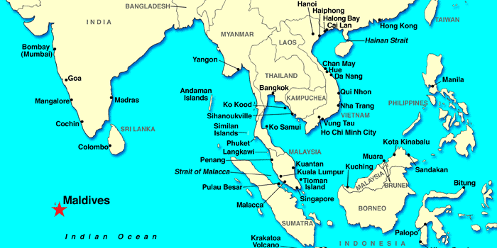 Para llegar hay vuelos desde la India, Sri Lanka, Dubái y otras zonas del sudeste asiático. Se puede llegar con facilidad a las Maldivas desde Australia y Nueva Zelanda.