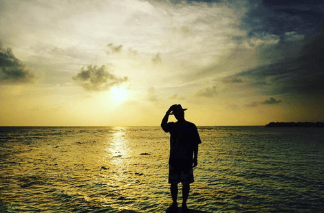 El colombiano compartió diversas imágenes en su cuenta de Instagram del paradisiaco lugar en el que se encuentra y que es súper cotizado.