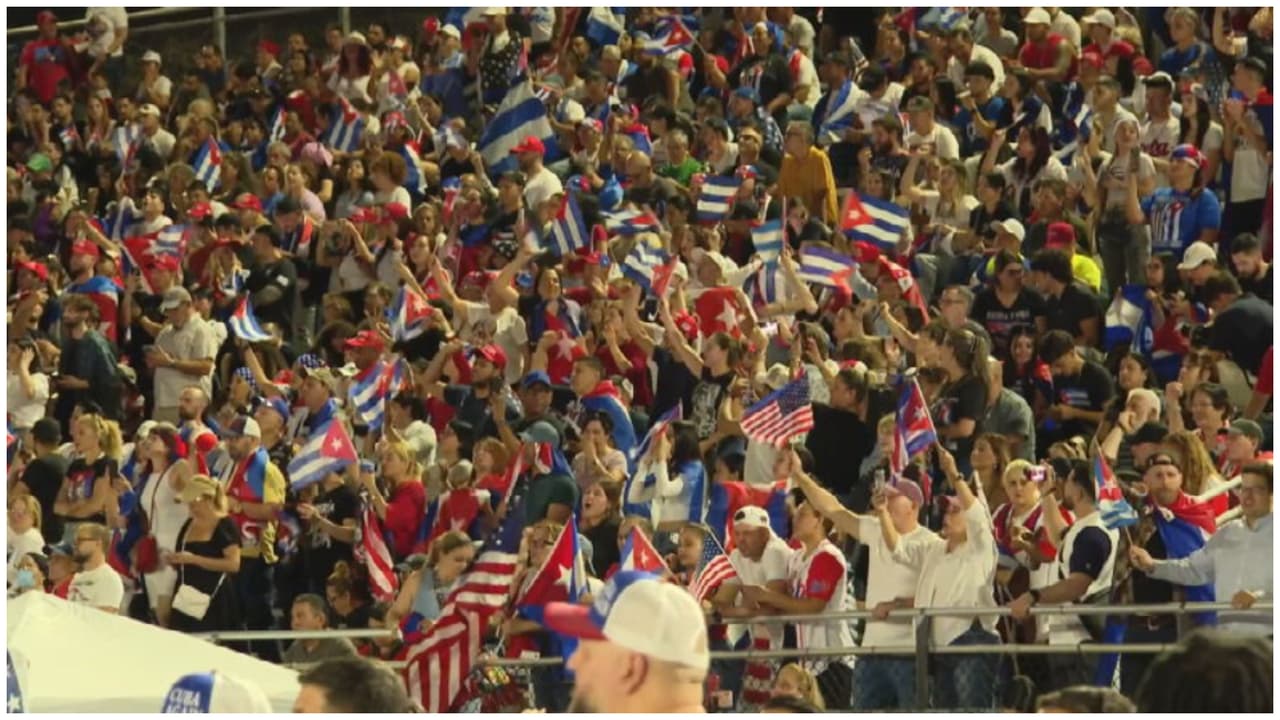 "Nunca habíamos estado tan cerca”: exilio pide la libertad de Cuba desde Hialeah