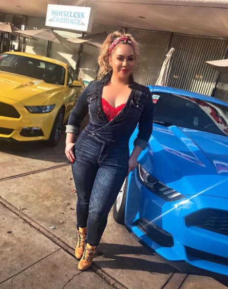 Chiquis toda 'rápida y furiosa'.