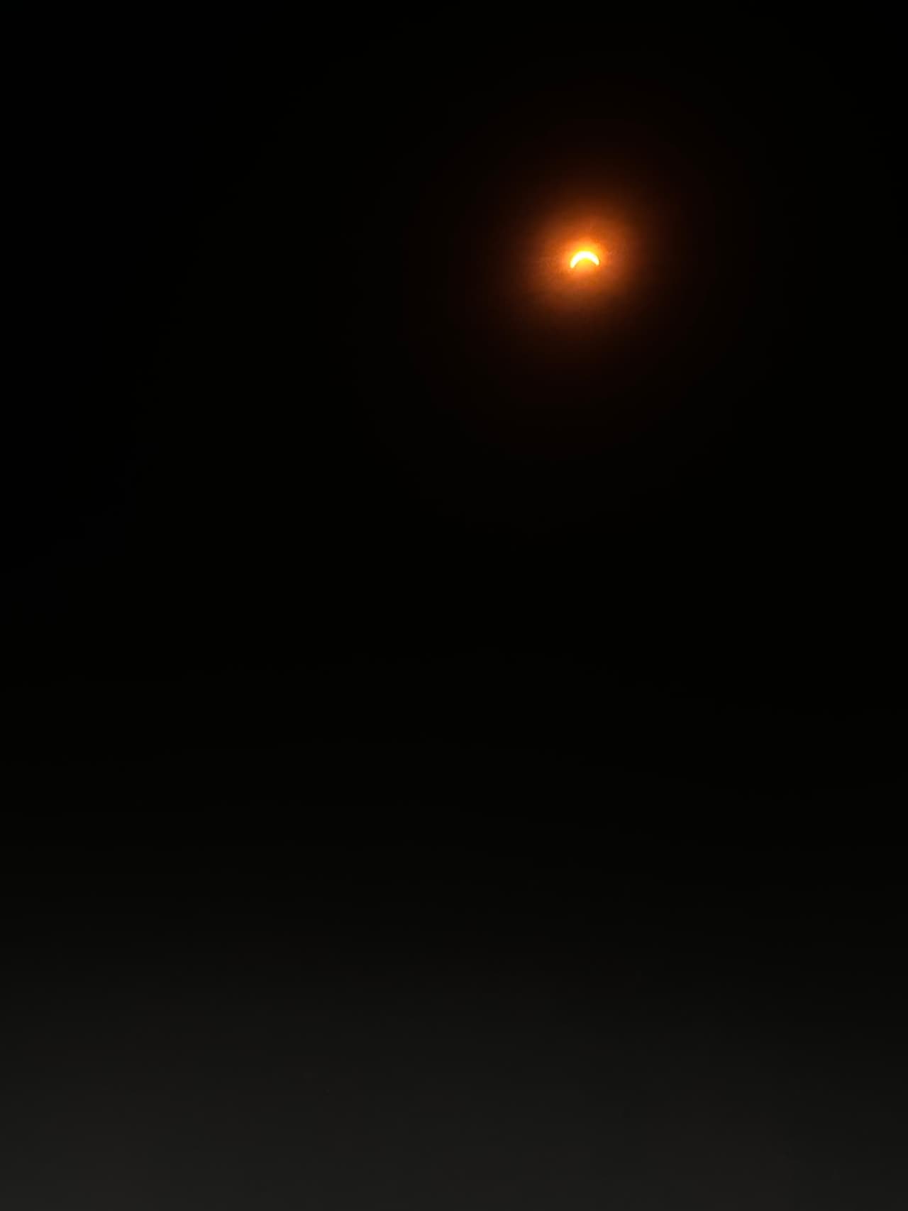 Imágenes desde el River Walk en Chicago, con un filtro de teléfono.