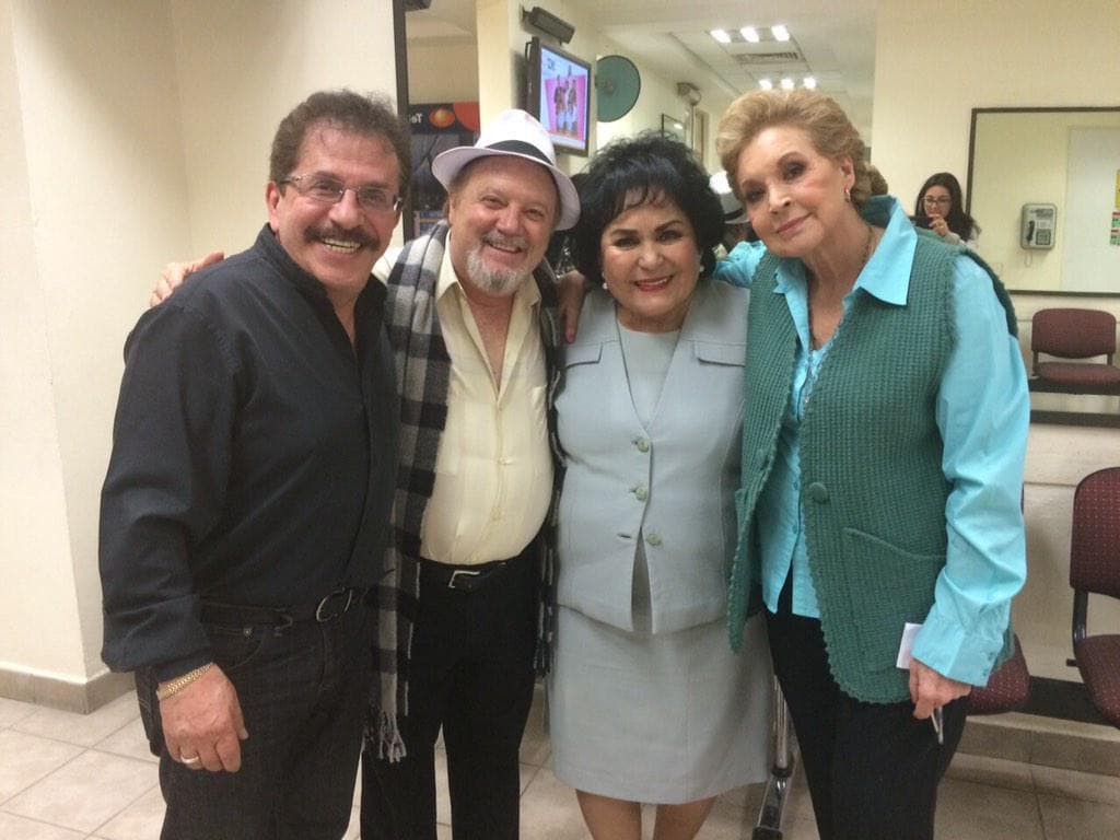 El chofer y actor dejó un mensaje de vida sobre sí mismo: “Me da gusto que haya amabilidad y empatía, me mantiene vivo, la risa es la alegría del alma”. Además, agregó: “Los hago reír, me gano una feria, qué bonito es eso”.