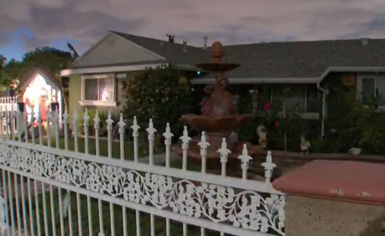 La casa de Jesús López y su esposa María Teresa en Garden Grove permaneció vacía durante el tiempo de su desaparición.