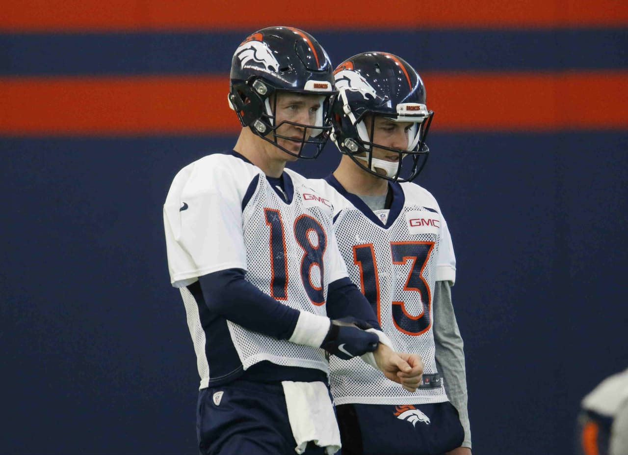 Peyton Manning regresó a los entrenamientos de los Denver Broncos