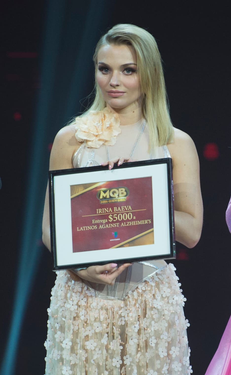 Para la cuarta gala, Irina Baeva no se recuperó de sus lesiones y decidió que nuevamente no bailaría. Aunque 
<b><a href="https://www.univision.com/shows/mira-quien-baila/no-no-no-la-dramatica-e-inesperada-reaccion-de-irina-baeva-al-saber-que-el-publico-la-salvo-video">el público la favoreció en la votación</a></b>, se llegó a la conclusión que fuera eliminada.