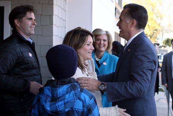 n una entrevista con la CNN, el consejero de la campaña Ed Gillespie predijo que se hará con al menos 300 votos electorales esta noche, 30 más de los necesarios para ganar la Casa Blanca.