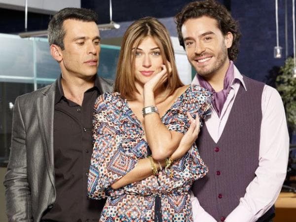 Un año después la actriz encabezó el elenco de 
<i>El secretario </i>con Juan Pablo Espinosa.