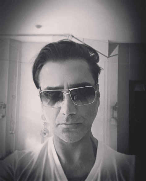 "Ya tocaba corte de pelo", escribió Alejandro luego de compartir esta instántanea el 24 de febrero de 2017, donde además aparece sin rastro de barba.