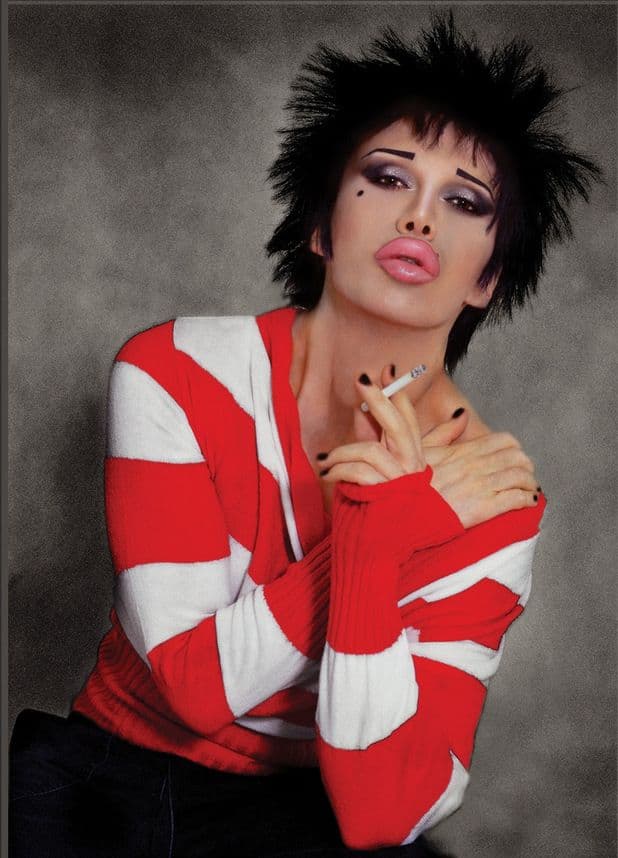 <i>"La cantidad de veces que me he puesto en manos de los cirujanos asciende probablemente a unas 300. Espero que, cuando tenga 80 años de edad y vaya al cielo, Dios no me reconozca" </i>Pete declaró a los medios