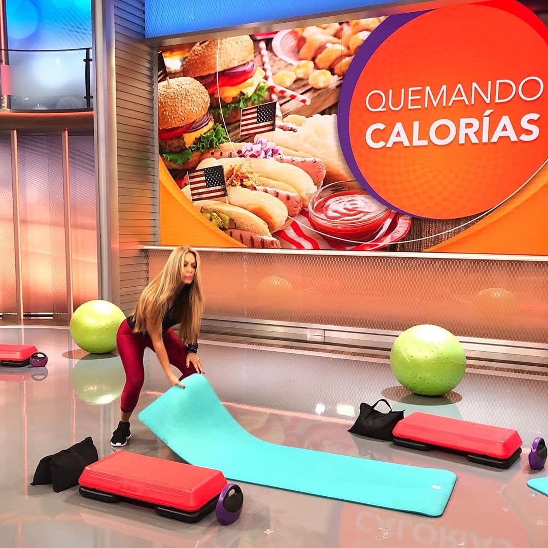 Por varios años, ha compartido en la casita de Despierta América sus secretos para lograr un cuerpo saludable y en forma. Claudia siente un cariño muy especial por el show, ya que se se siente libre y querida por todos.