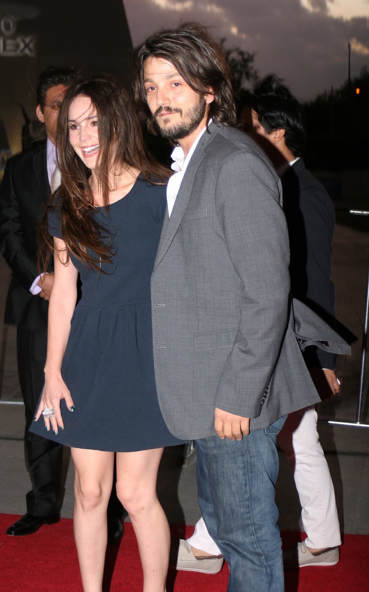 En 2008 se casó con Diego Luna y tuvieron dos hijos, pero para el 2013 ya estaban divorciados, aunque mantienen una buena relación.