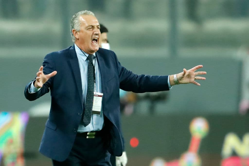La increíble excusa de Gustavo Alfaro tras el empate de Ecuador en Perú