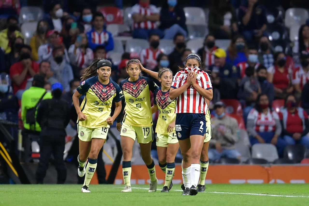 Al 38’, un autogol de Miriam Castillo le daba el 2-0 a las Águilas y parecía que sería goleada para las locales.